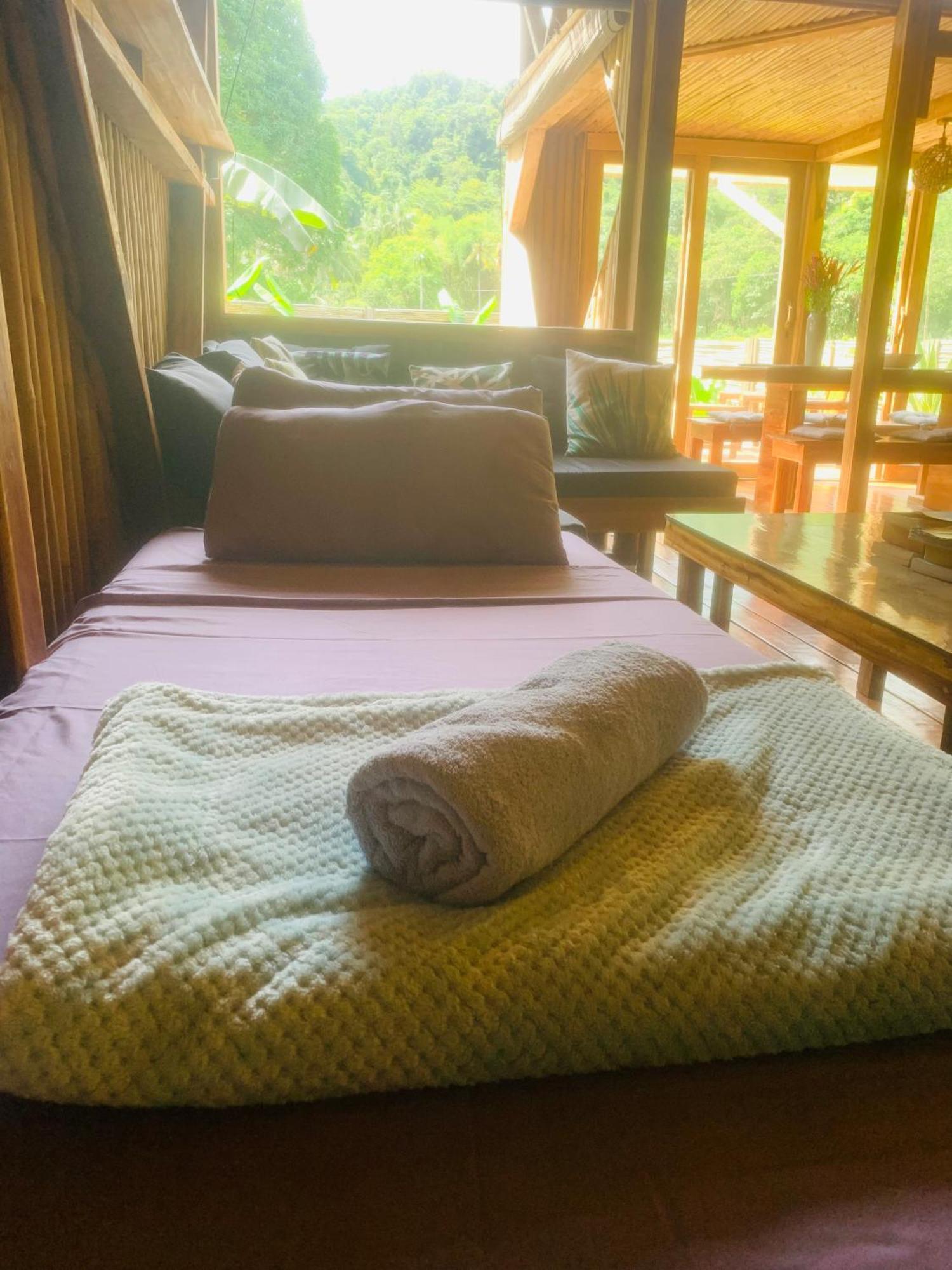 Palayan Villa - El Nido - Private Pool And 2 Buggy Cars Free 엘니도 외부 사진